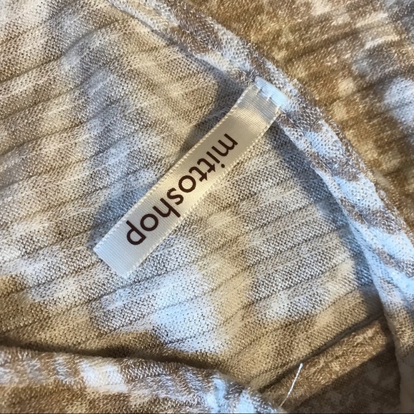 Knot Back Beige Pattered Minidress - Picture 6 of 7